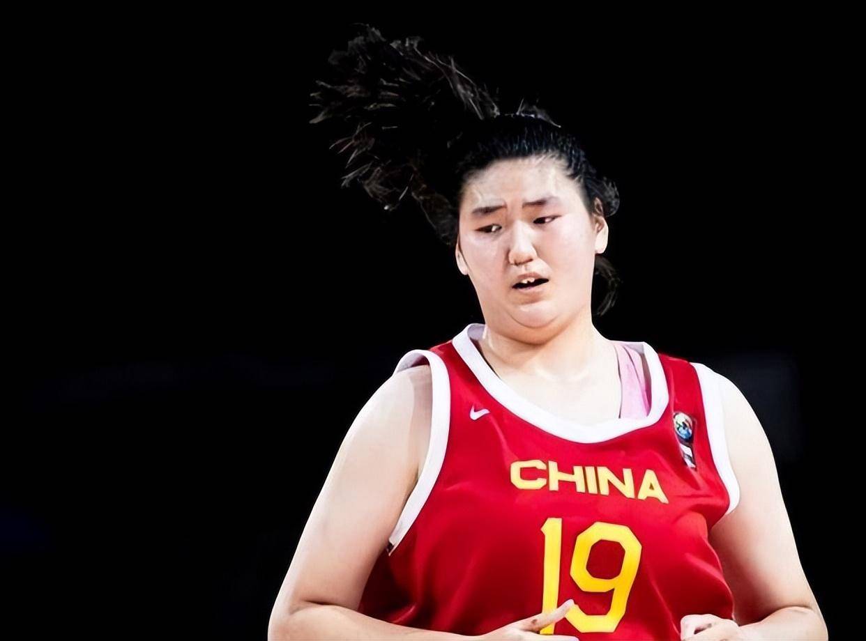 亚洲杯-张子宇11分钟13分中国女篮狂胜印尼51分(中国女篮张子宇扣篮)