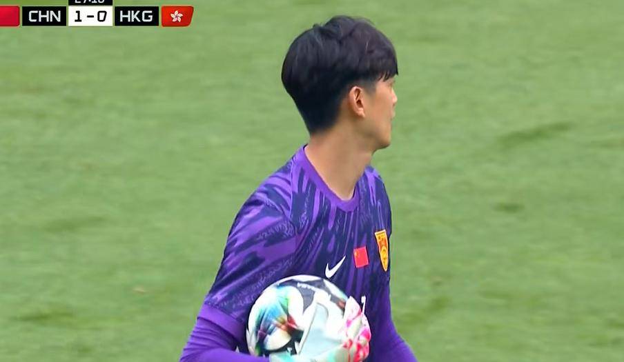 国足1：0小胜中国香港，谢文能表现疲软或遭抛弃的简单介绍