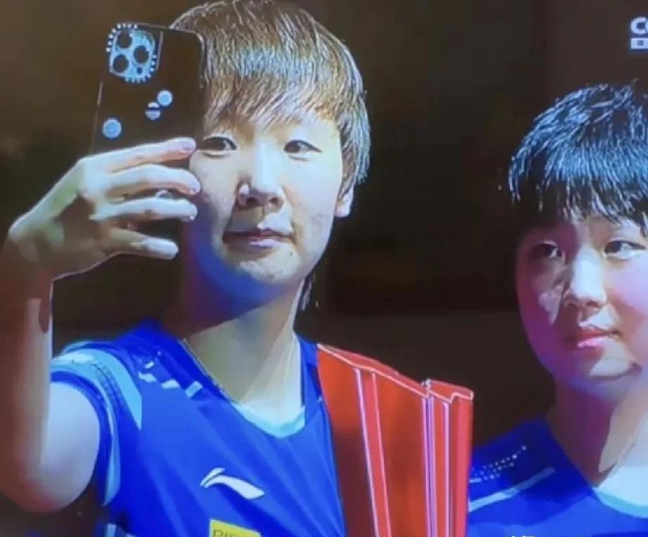 大满贯-王艺迪/蒯曼3-2海产组合女双夺冠的简单介绍