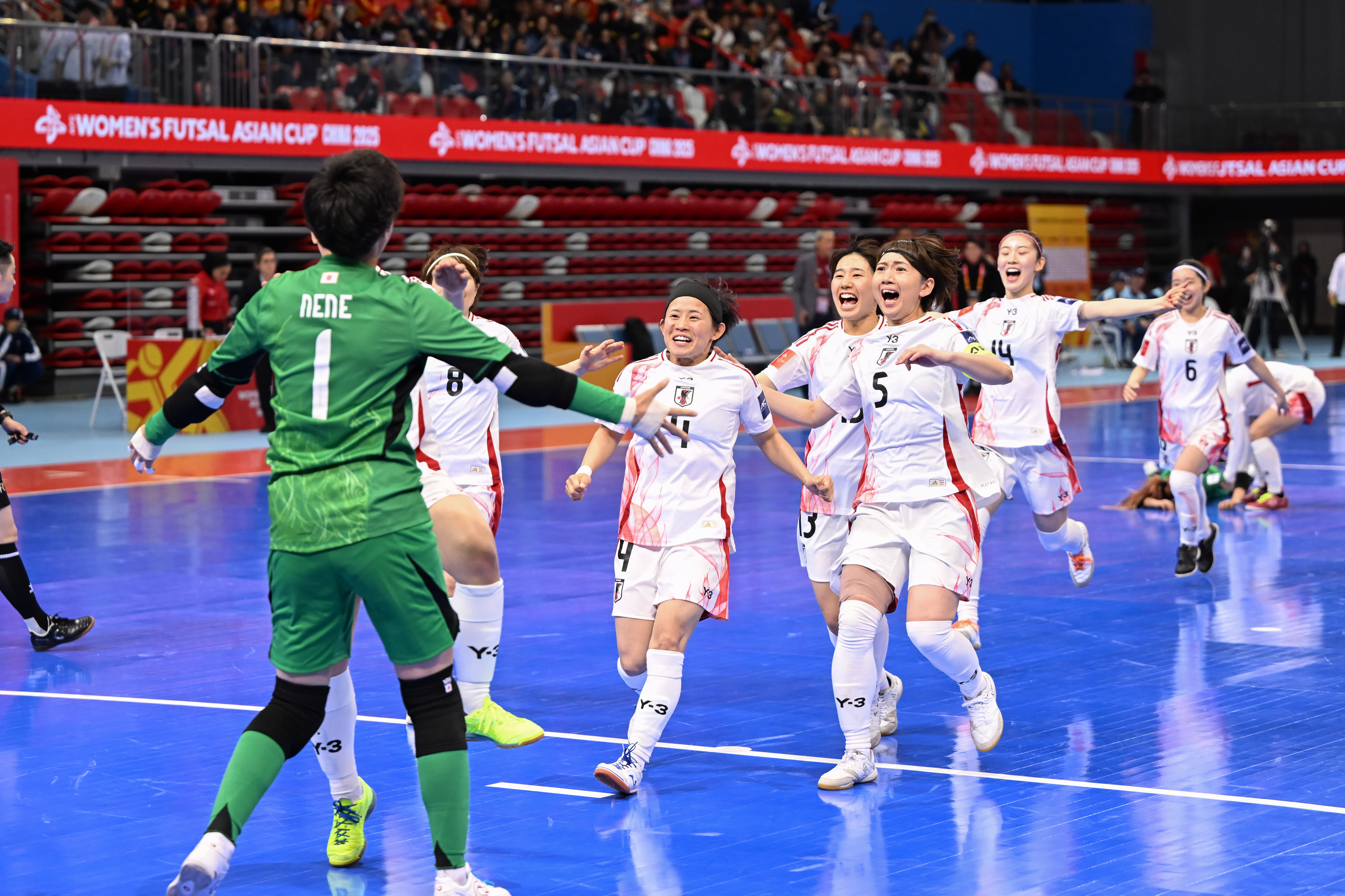 半岛体育-东亚杯-补时险失球女足0-0日本无缘冠军(东亚杯女足决赛结果)