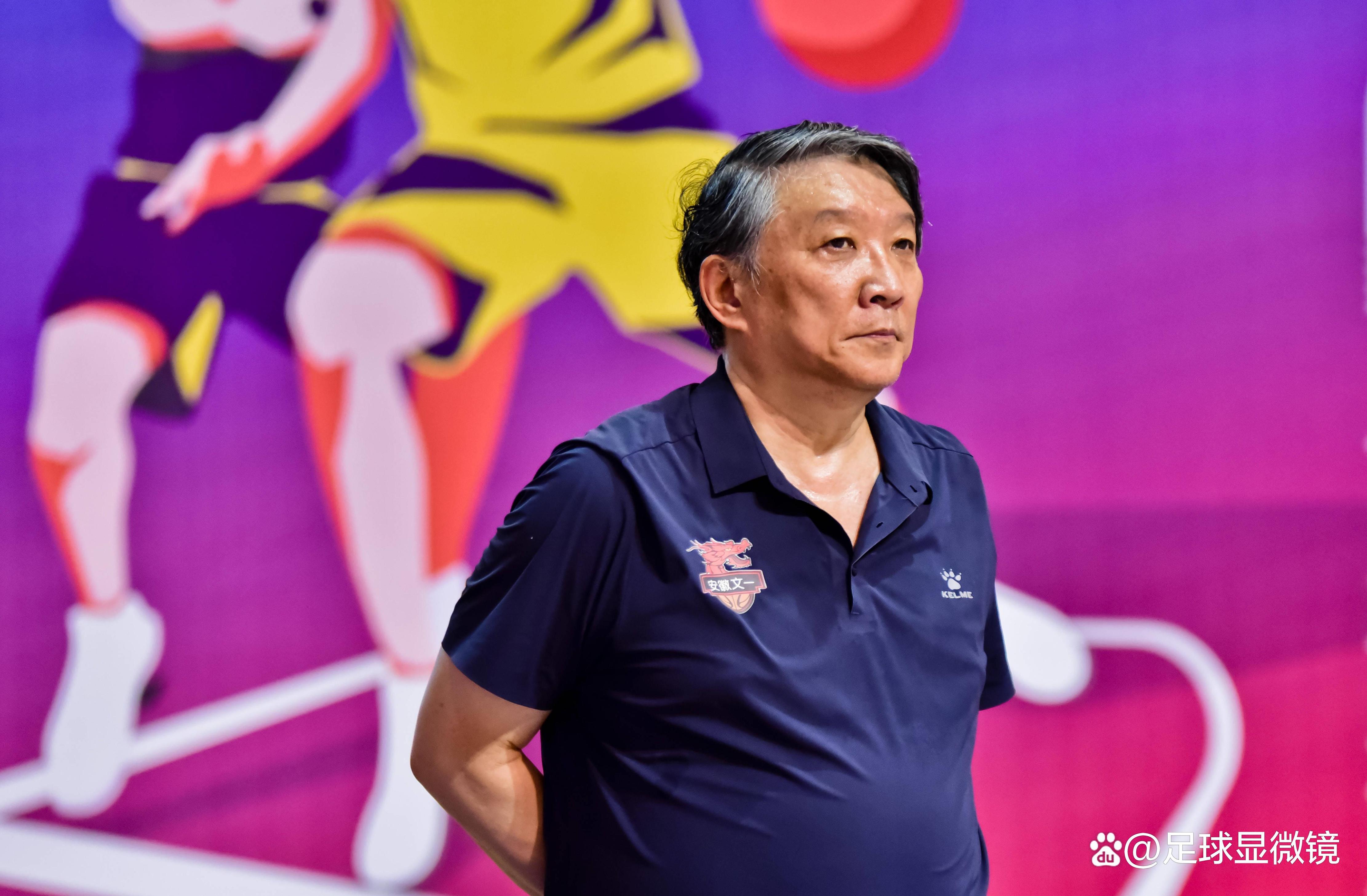 媒体人:说李梦因伤离队算体面更大腕宫鲁鸣都开除过(部队不正当交往个人剖析)