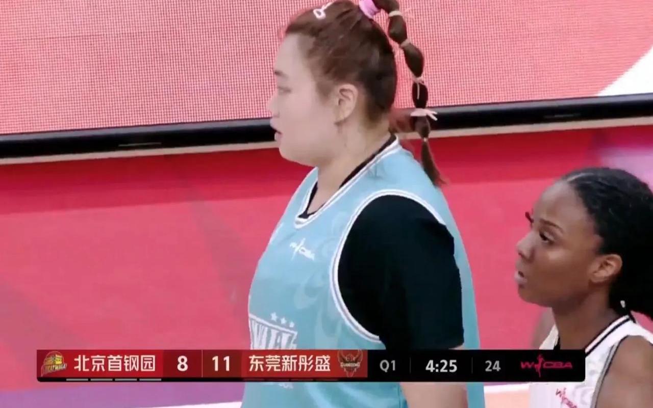 刘禹彤离去？北京女篮反手签下潘李双星！全运阵容暗藏绝招(中国女篮刘禹彤直播回放)