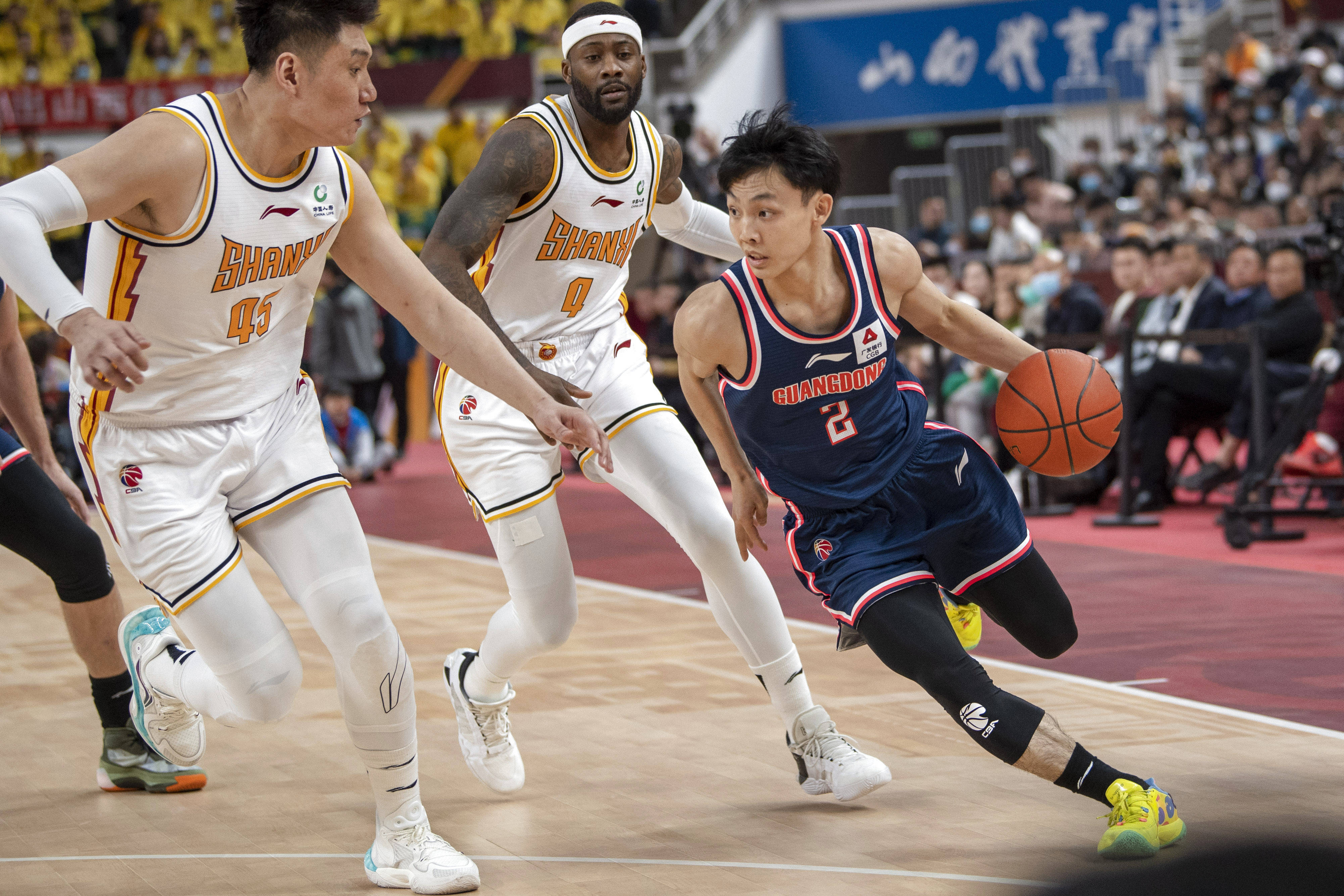 季后赛八强对阵：辽宁vs深圳广东vs广厦(cba2021辽宁vs广东)