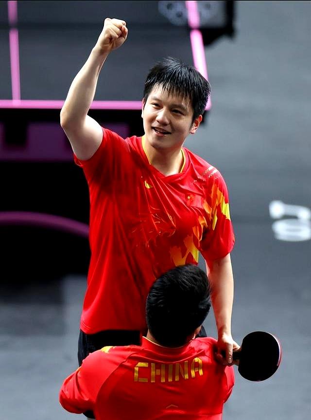 打疯了!乒超:樊振东狂轰3-0横扫日本名将单打12场全胜!(樊振东乒超胜率)