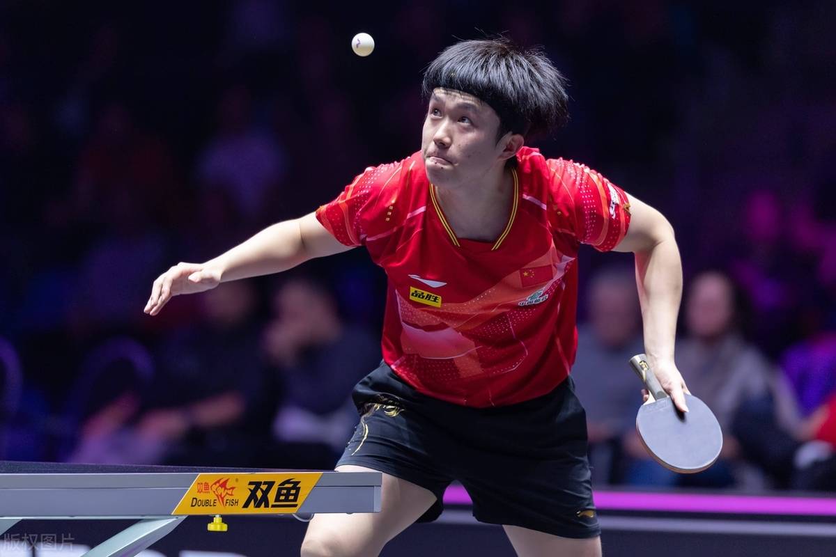 半岛体育-美国大满贯-王楚钦4-0横扫张本智和夺冠国乒三金收官(王楚钦乒超mvp)