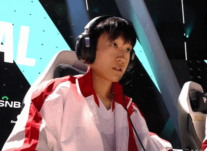 LPL终于战胜Faker了！AL零封T1！晋级EWC决赛！(faker被替补嘲讽)